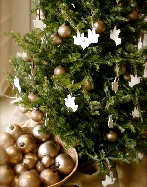 Двухцветное украшение новогодней елки 2013